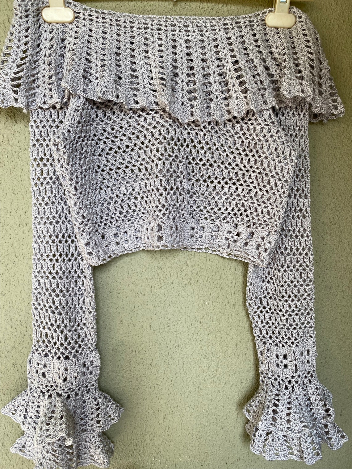 Crochet Lace Voluminous Sleeve Top