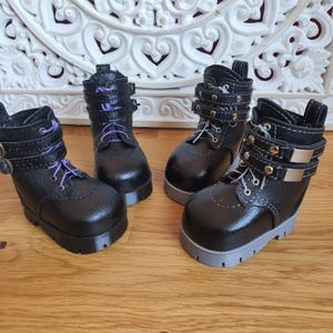 Boots à la Timberland for Götz Happy Kidz: dark brown, khaki. Rawhide.