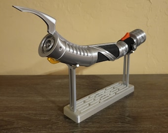 Cuenta Dooku Sable de luz impreso en 3D completamente ensamblado + Soporte libre