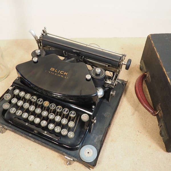 Typewriter BLICK UNIVERSAL (rare Klein Adler 1) antique portable typewriter 1924 vintage schreibmaschine machine a ecrire w/ base and case