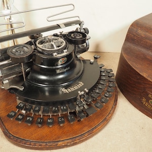 Typewriter Hammond Multiplex Ideal (1915) rare half moon keyboard antique typewriter w/ base and case writing machine schreibmaschine