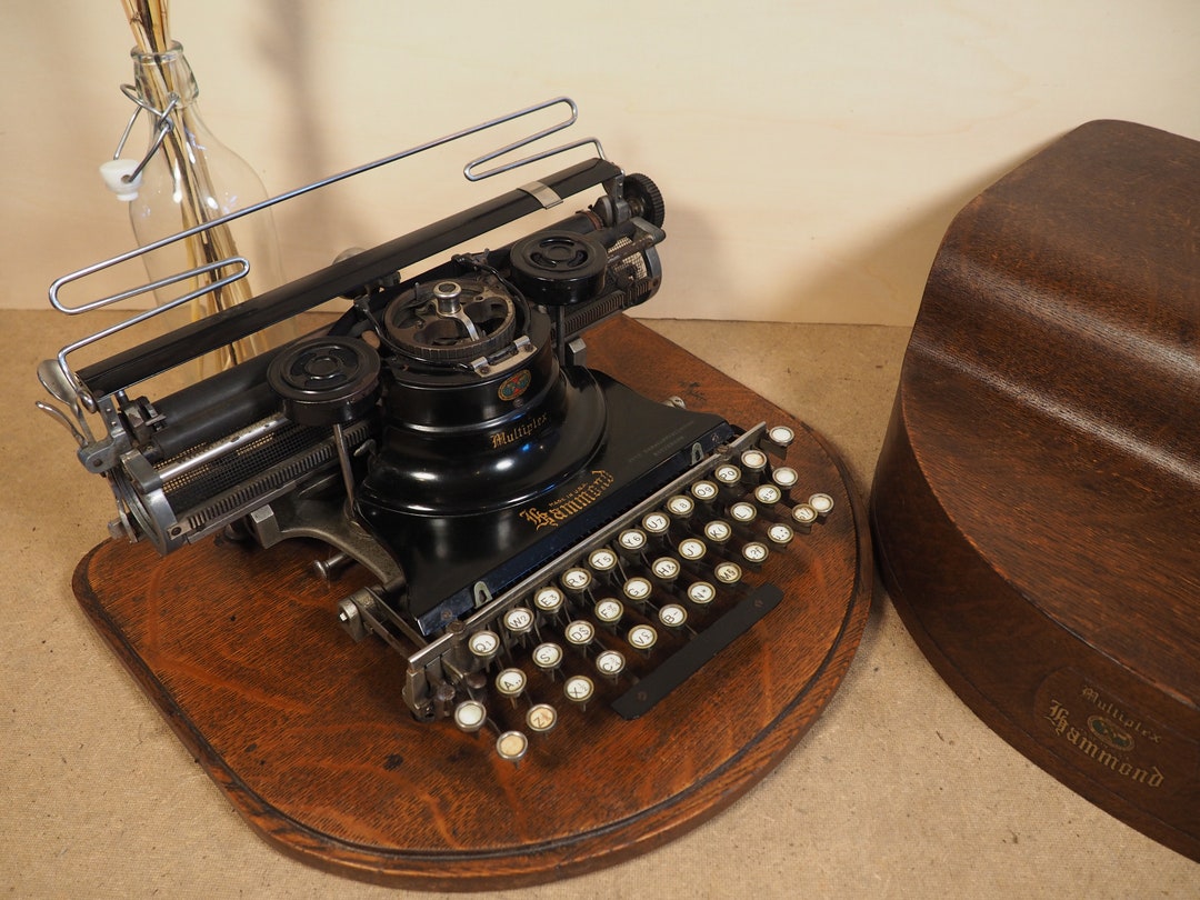 Typewriter Hammond Multiplex Widecarriage 1915 Good Condition Antique