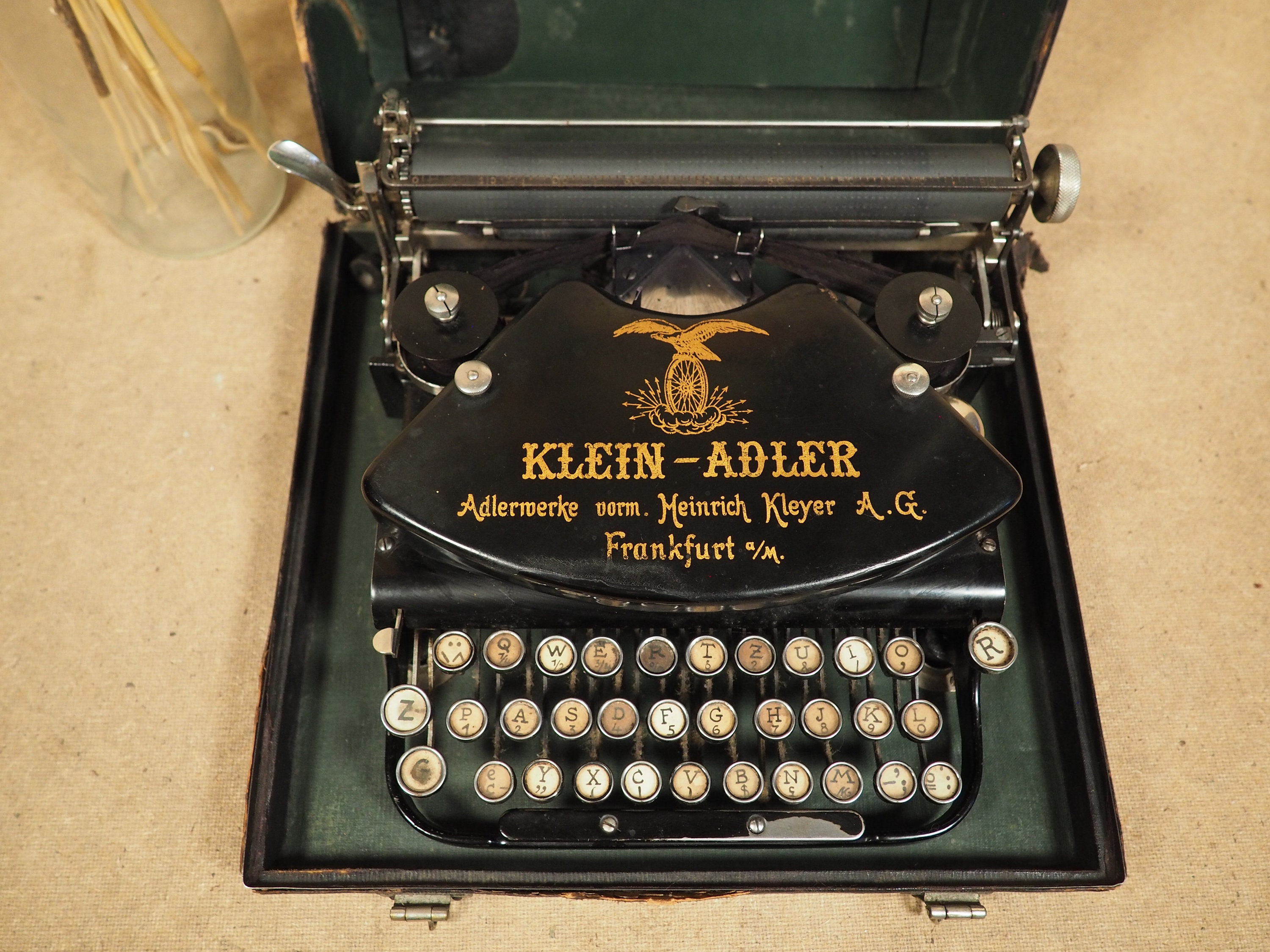 100853 ヴィンテージ タイプライター KLEIN ADLER ドイツ製