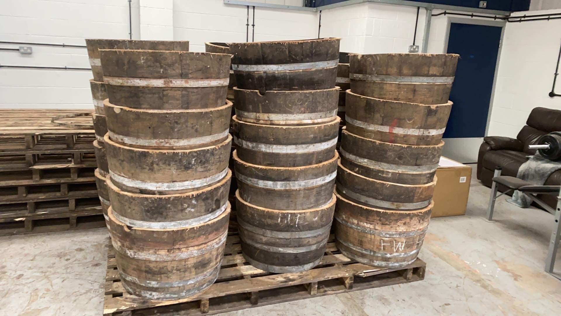 Watertight Oak Half Barrel GENUINE whiskey barrel NO Drainage Hole