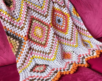 Grooves Like Granny Throw / Crochet Pattern / Blanket Crochet / Granny Squares and Chevrons
