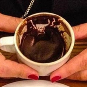 Café turc diseuse de bonne aventure, lecture psychique, tasse à café, diseuse de bonne aventure, horoscope amoureux, lecture psychique complète