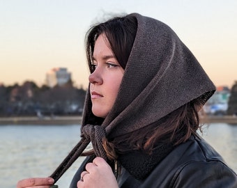 Handmade Cashmere Blend Triangle Scarf: Versatile Neck & Head Scarf