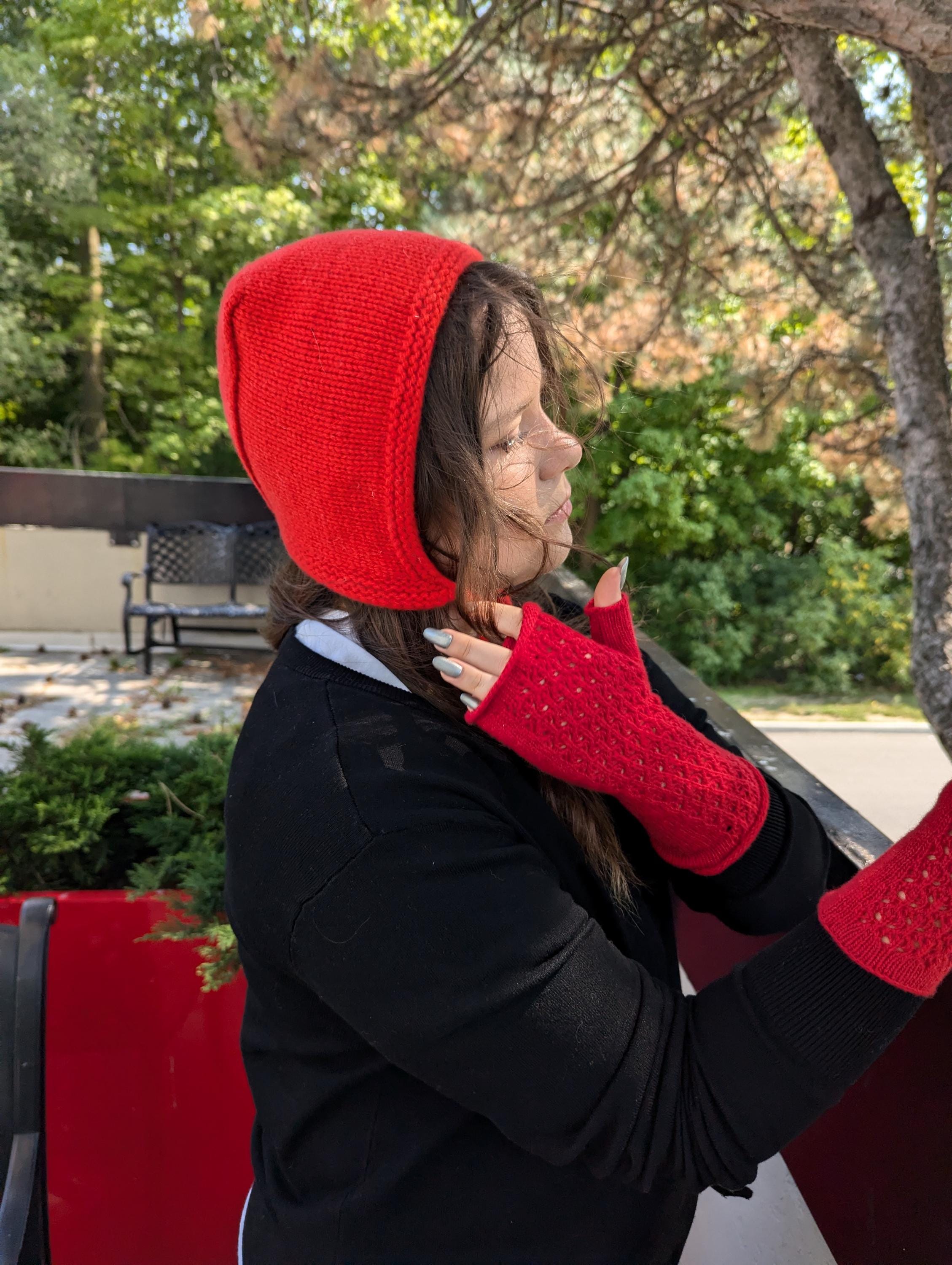 Handmade Red Knit Bonnet Red Wool Bonnet - Etsy main image 4