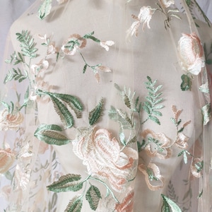 Blumen Spitze Stoff,Hochzeit Tüll Mesh Stoff,Bestickter Stoff,Hochzeit Spitzenstoff,Brautkleid Stoff,Designer Stoff,Stoff Massenware