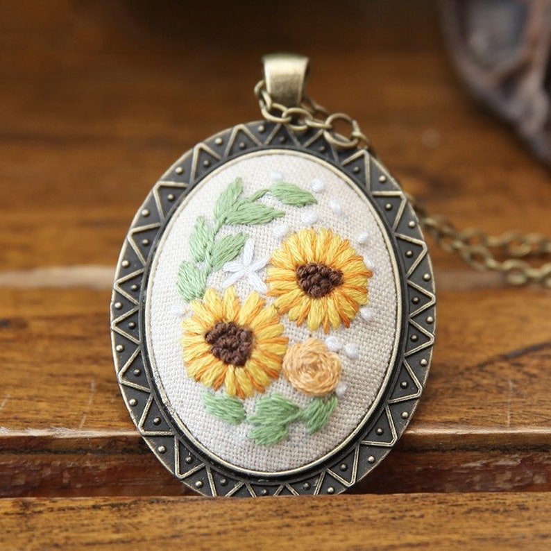 Embroidery necklace kit embroidery kit for beginner cross stitch vintage floral pattern needlepoint hoop personalized diy craft kit image 4