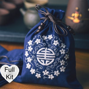 花刺繍ギフトバッグキット：初心者向けDIY裁縫ポーチ