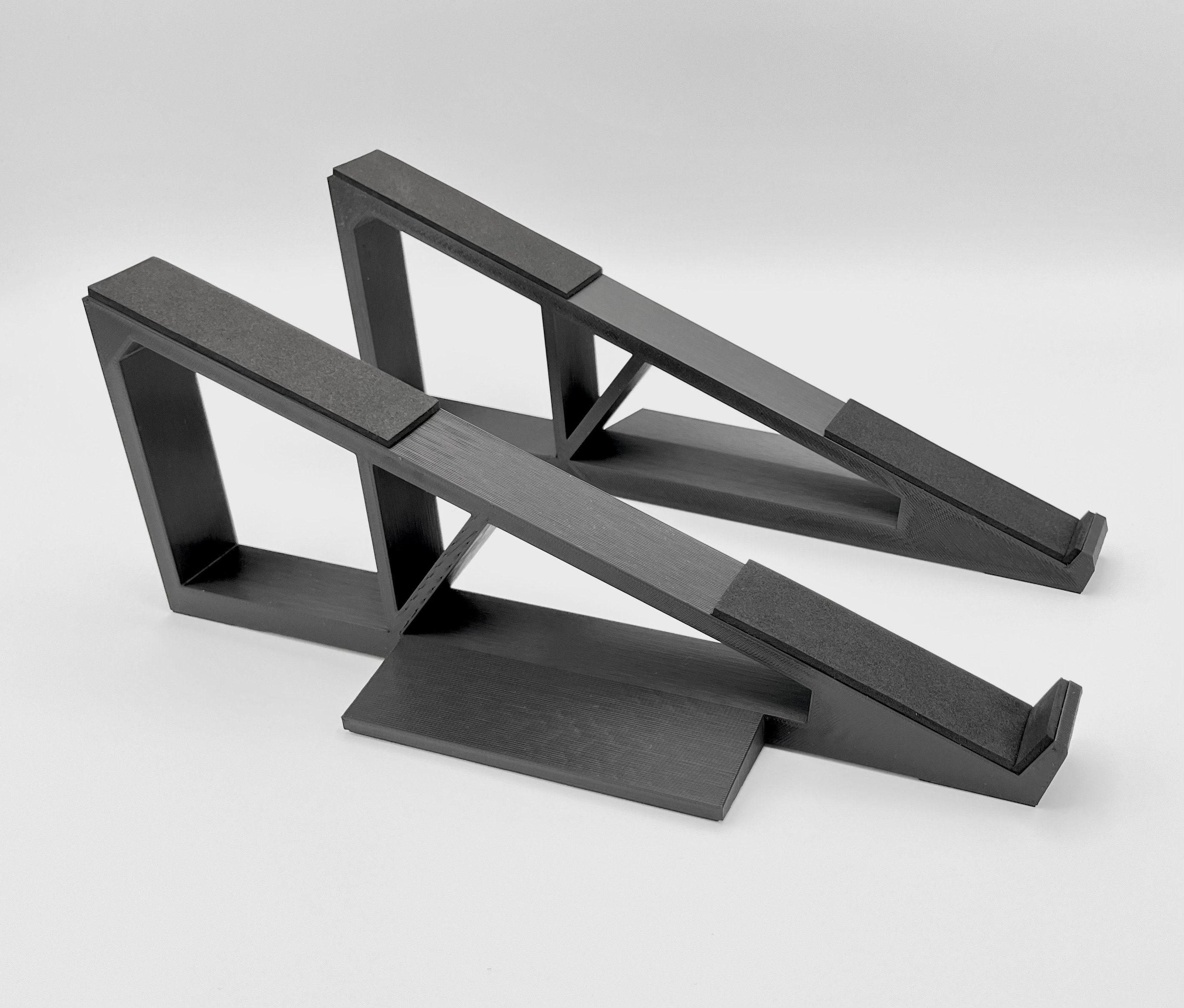Akai Force Stand