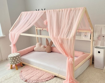 Dosel de tul rosa para cama Montessori