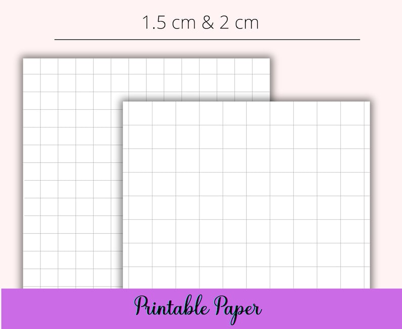 Pu&ograve; includere: Due fogli di carta quadrettata bianca stampabili con quadrati di 1,5 cm e 2 cm. La carta &egrave; perfetta per disegnare, fare schizzi o prendere appunti.