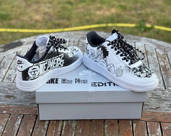 Air force 1'07 One Piece Luffy and Law ( BLACK & WHITE )