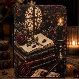 Kindle-hoesje Midnight Chapters | Vintage bloemenprint e-readerhoes | Accessoire voor boekenliefhebbers met een donkere, academische uitstraling