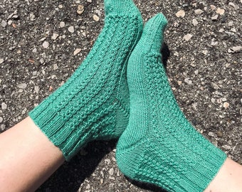 Casual Cable Socks Pattern | Digital Download | Socks Knitting Pattern | DIY