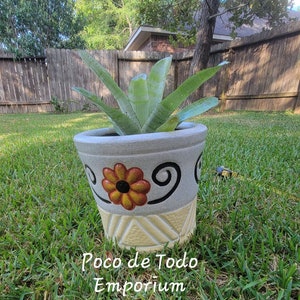 Mexican Pottery cream/yellow 12-inch planter