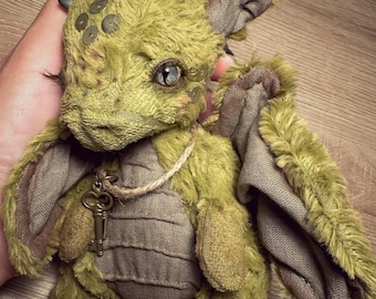 Video tutorial and PDF sewing pattern Dragon Teddy