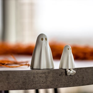 3D Printed Ghost Figure with Retractable Legs Unique Stand-Up Decorative Ghost image 3