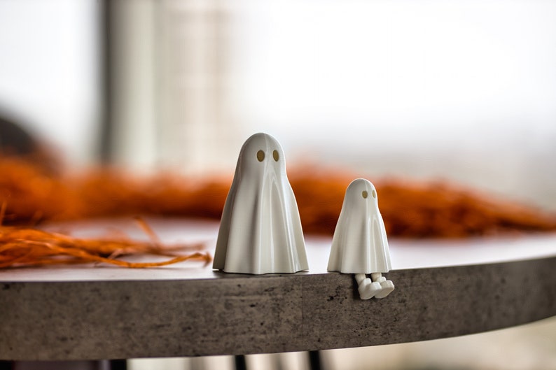 3D Printed Ghost Figure with Retractable Legs Unique Stand-Up Decorative Ghost image 3