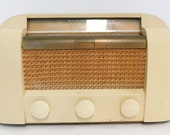Vintage 1947 RCA Model 66X2 Table Radio