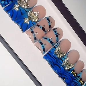 Leopard Blue