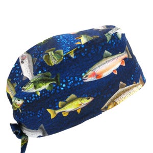 Men&#39;s Cotton Scrub Cap: Breathable Tie-Back Surgical Hat - Drop the Bass Fish, Optional Sweatband
