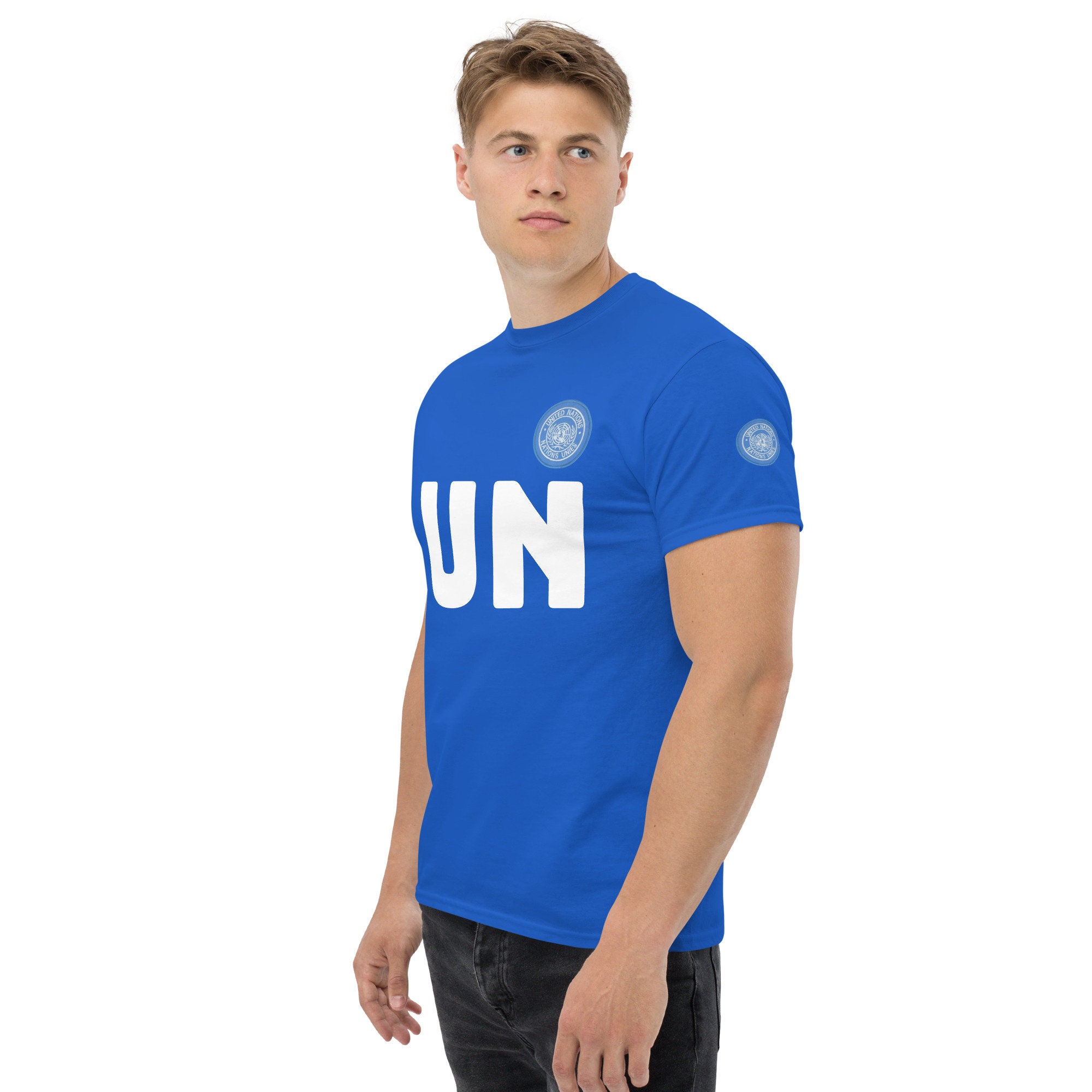 un basic shirt