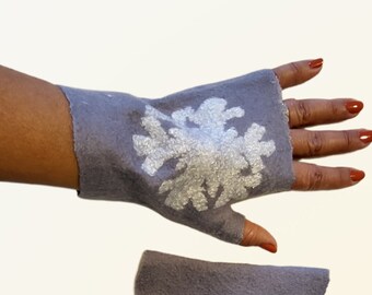Handmade felted wool gloves, Felt mittens, Gray and White Snowflakes fingerless mitts,