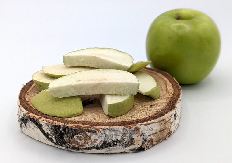 Green apple slices freeze dried, Granny Smith apples freeze dried image 1