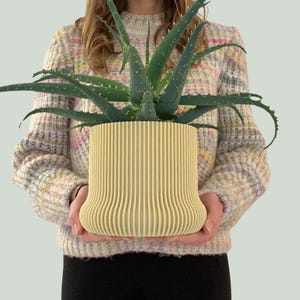Wivion - Large Flower Pot - Modern Flower Pot - Home Decor - Large Flower Pot