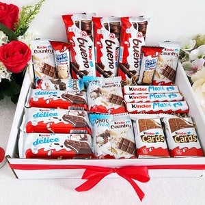 Kinder Bueno, 30 Two Count Packs, Milk Chocolate and Hazelnut Cream,  Valentine's Day Gift, Individually Wrapped Chocolate Bars, 45 oz