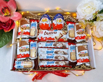 Coffret Kinder chocolats Cadeau d'anniversaire pour elle Cadeau personnalisé pour femme Panier de sélection Coffret Kinder Bueno Hippo Bonbons Coffret cadeau maman