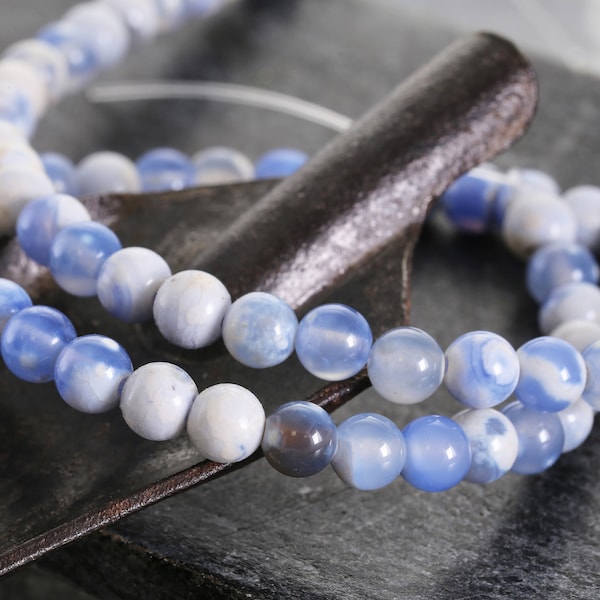 Blue & White Agate Round 6mm Beads