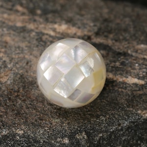 20mm Mother of Pearl Mosaic Shell Round Bead