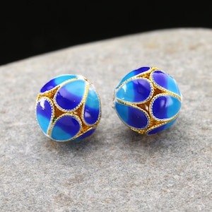 Cloisonné 10mm Blue & Aqua Ombre w/ Gold Finish Openwork Flower Round