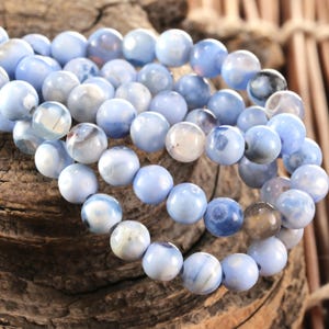 Blue & White Agate Round 6mm Beads