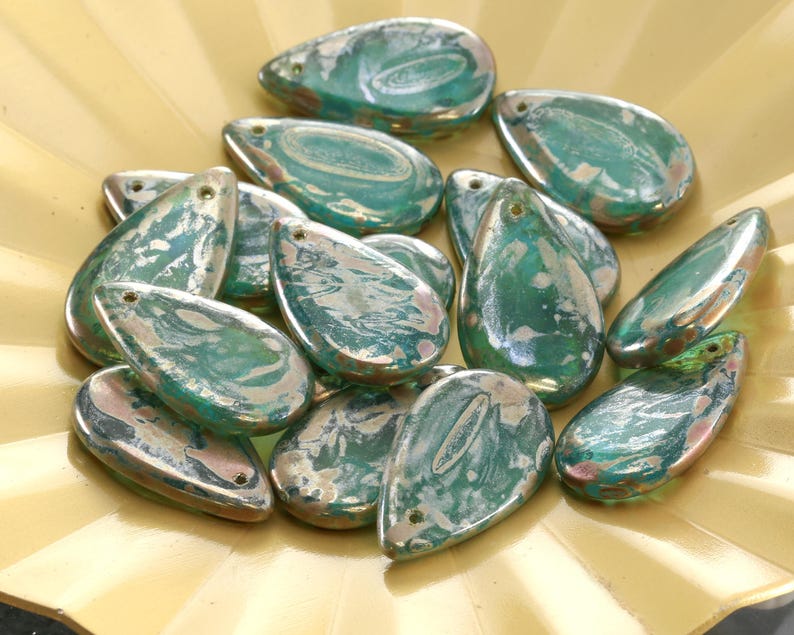Czech Glass Teardrop 30x18mm - Aquamarine w/ Rembrandt Finish bild 3