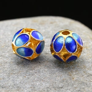 Cloisonné 11.5mm Blue & Aqua Ombre w/ Gold Finish Openwork Flower Round