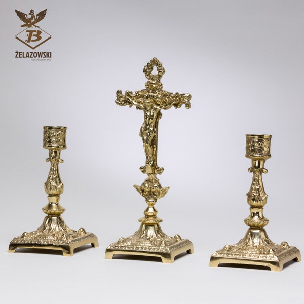 Ensemble de chandeliers et crucifix en laiton de style baroque - Ensemble d'autel luxueux fabriqué à la main N25