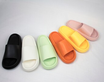 yeezy slide custom gucci