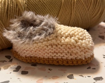 Fur lined baby slippers - hand knit baby slippers, baby booties, fur baby booties, knit hey dude slippers, unisex baby slippers
