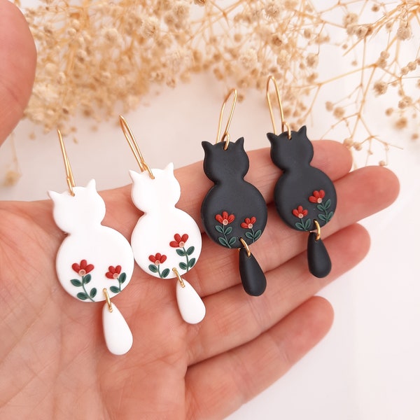 Boucles d’oreilles pour chat |boucles d’oreilles en argile polymère de chat |boucles d’oreilles de chat noir|boucles d’oreilles de chat blanc|boucles d’oreilles hypoallergéniques