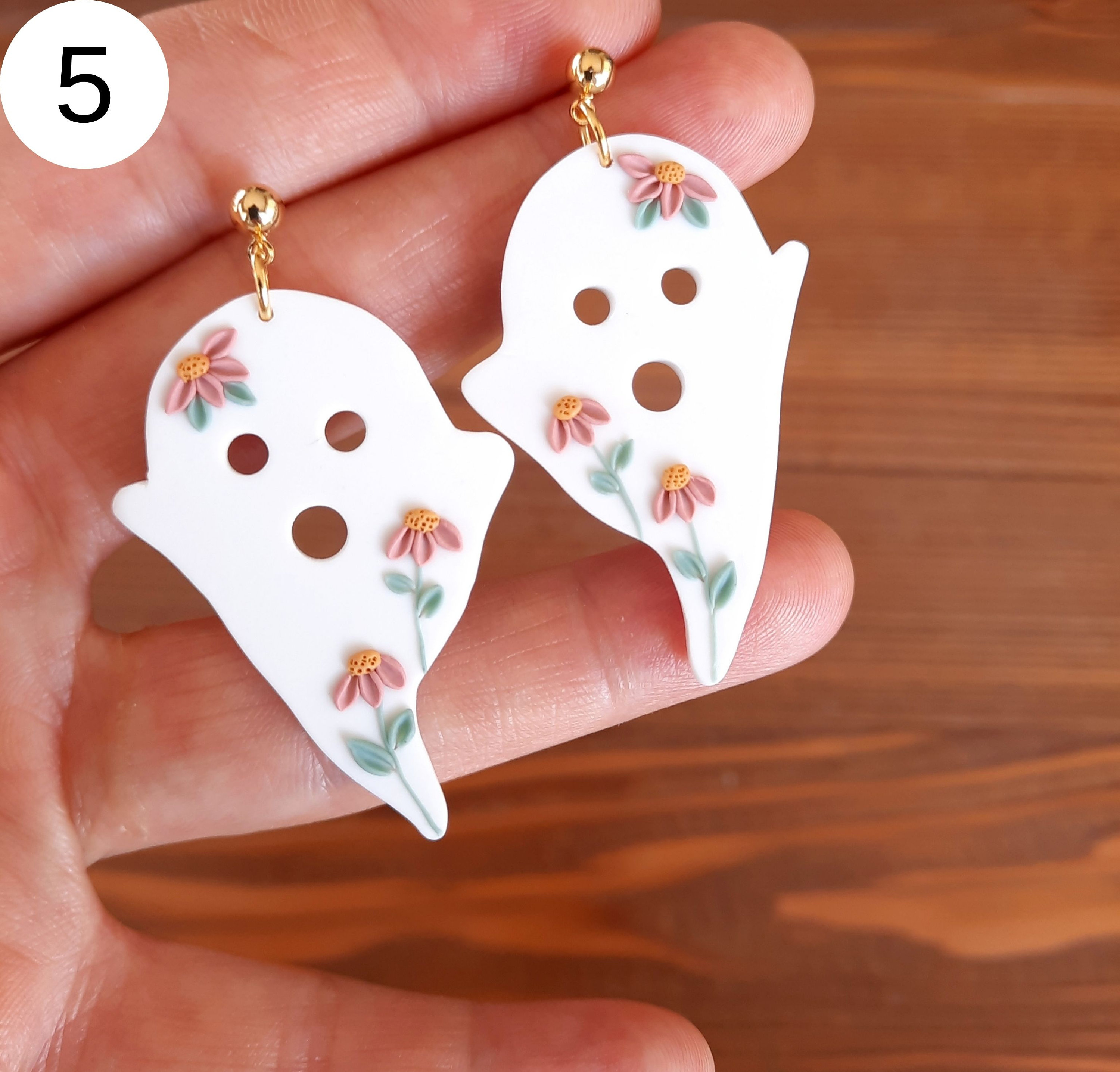 Ghost online earrings clay