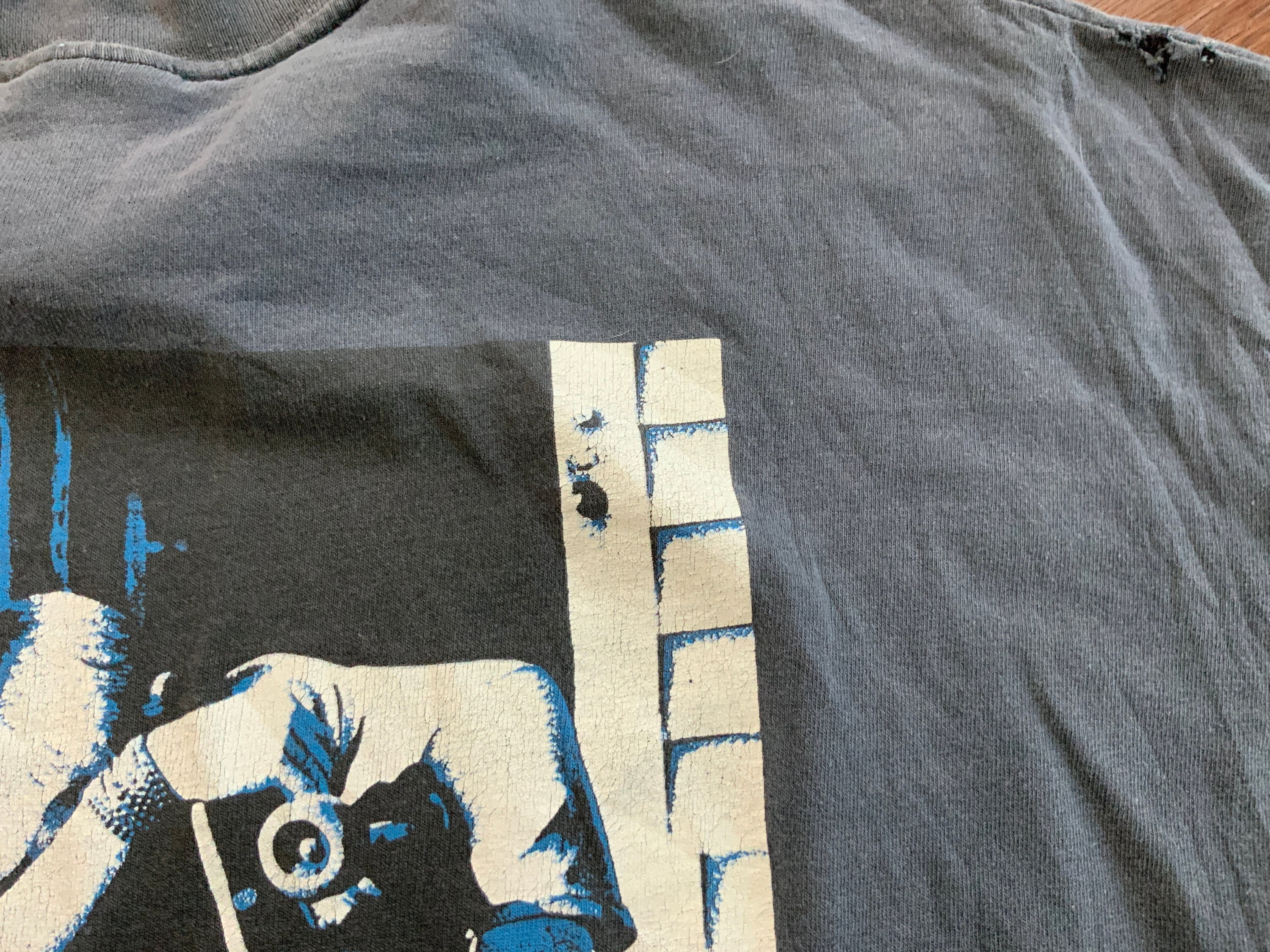 Vintage 80s Santa Cruz Tom Knox Discord Skate T-shirt 1980s Vintage 80s Santa Cruz Tom Knox Discord Skate T-shirt 1980s