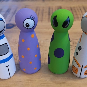 Space Story Sack Peg Dolls, Handpainted Wooden Peg Dolls, character peg dolls, custom design peg dolls ava