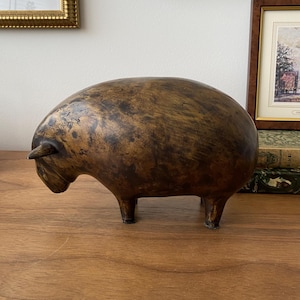 Vintage Mid-Century Decorative Metal Sheep Figurine – Folk Art Home Accent (1960s–80s)
