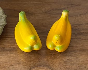 Vintage Banana Salt and Pepper Shakers – Novelty Fruit Kitchen Decor, 1960s Kitsch Yellow Ceramic Pair
