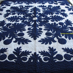 Hawaiian Quilt Bedspread Wall Hanging 100% hand quilted/hand appliquéd Breadfruit Navy Blue 80x80
